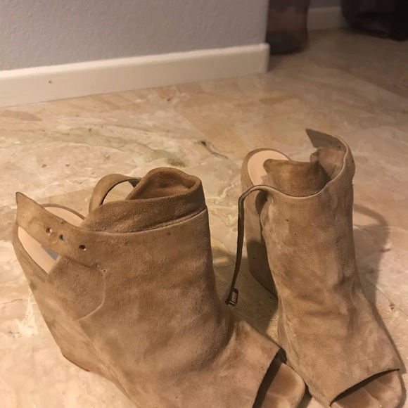 Wedges - Picture 2 of 6
